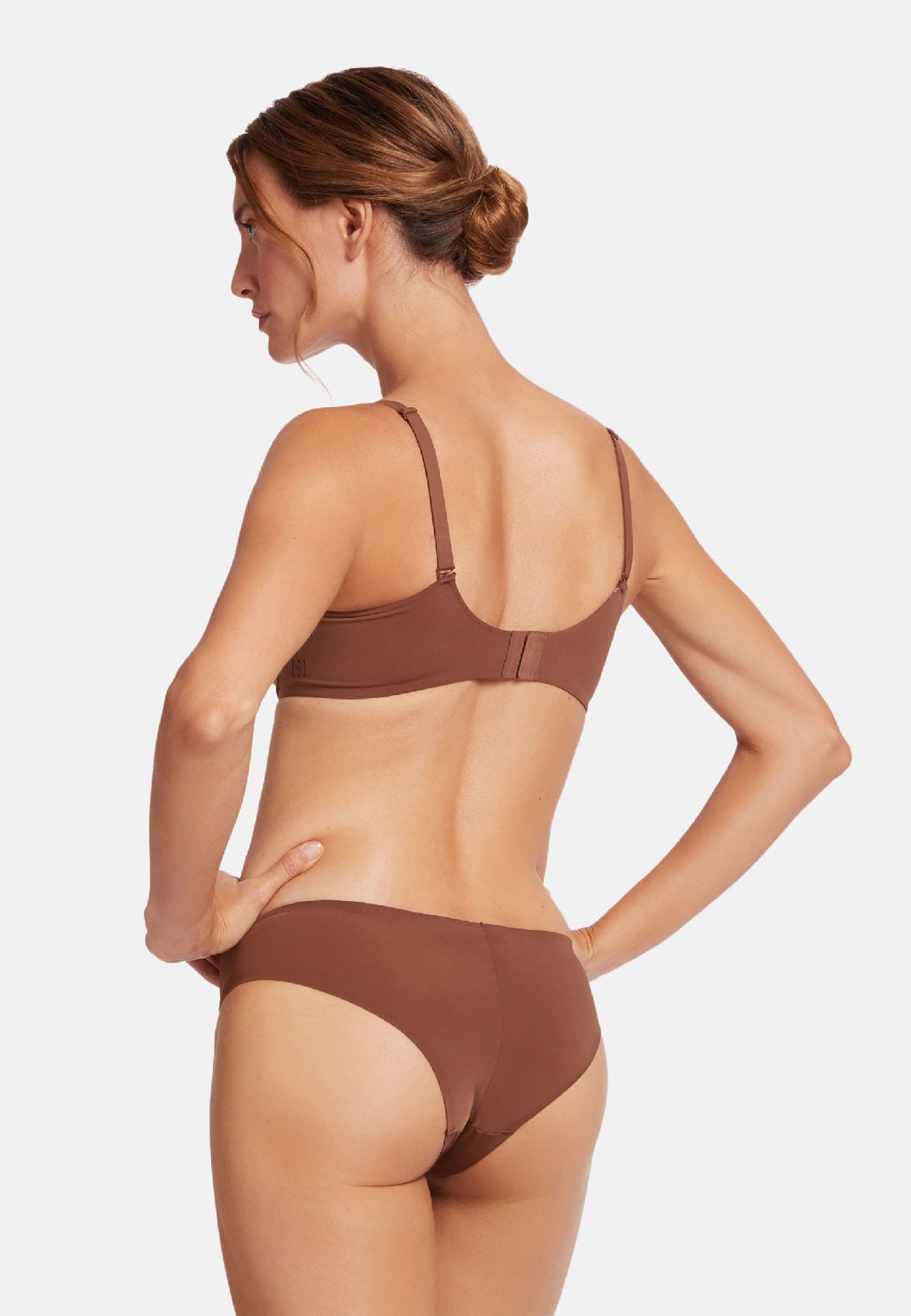 Pure 3W Cup Bra/69842｜3W Collection｜Wolford(ウォルフォード